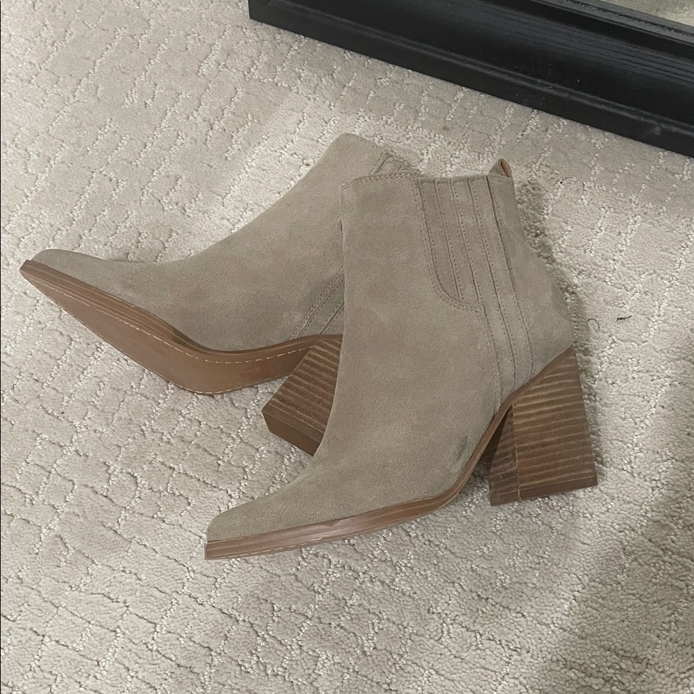 Marc Fisher Oshay Boots